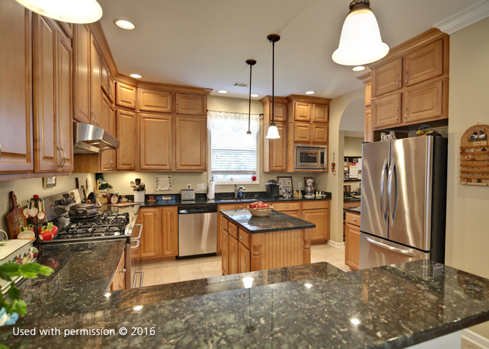 Traditional Kitchens Gallery | DreamMaker Bath & Kitchen of ...