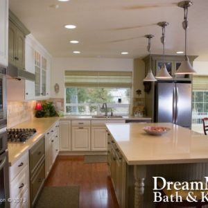 Semi Custom Traditional Kitchen Cabinets