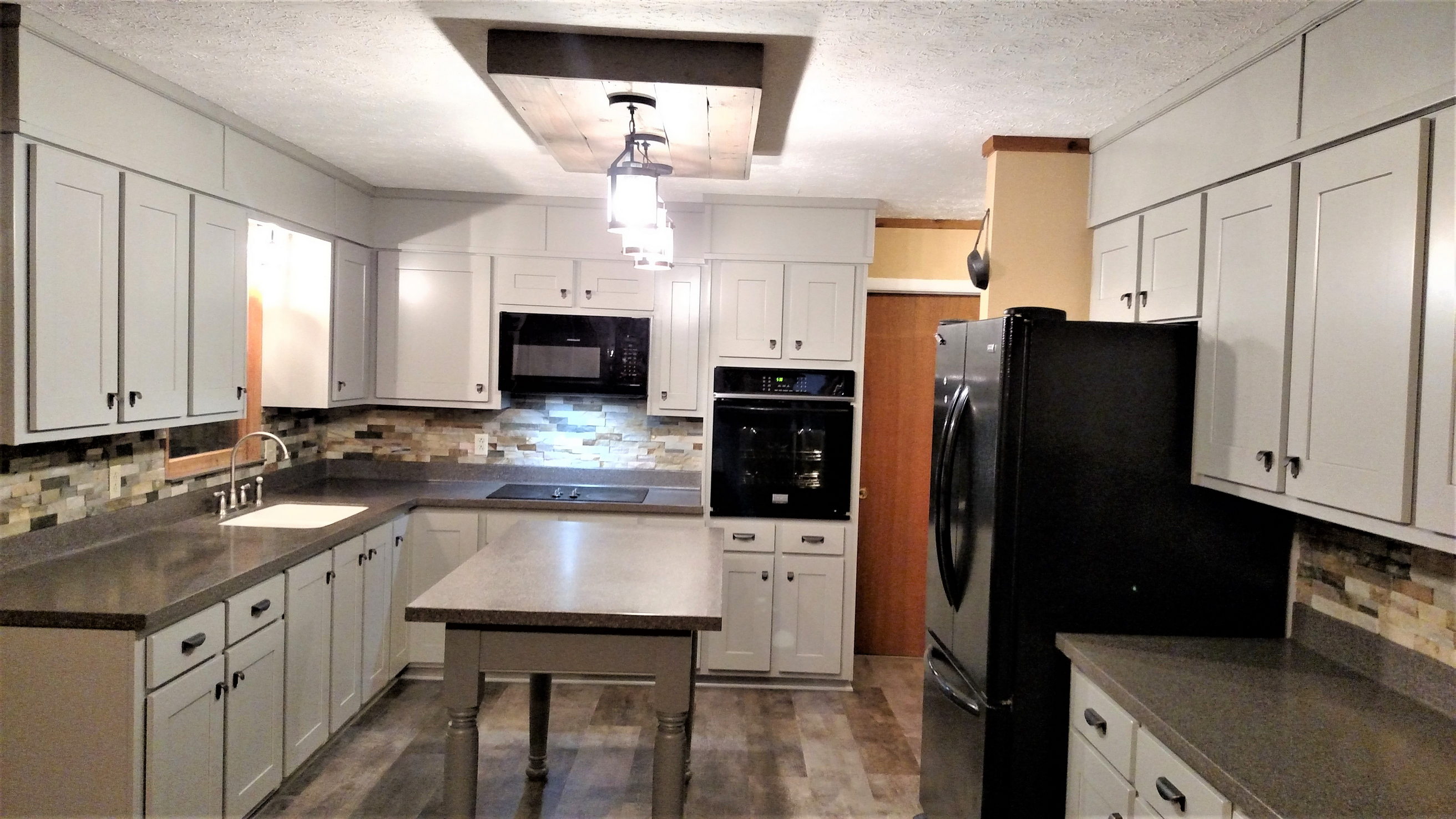 Kitchen Cabinet Refacing