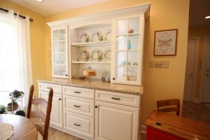 Beautiful new kitchen hutch