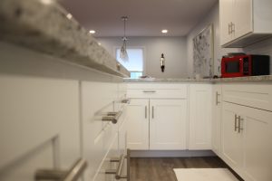 White cabinets and modern hardware, Statesboro, GA