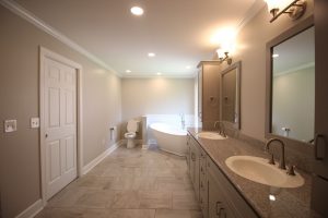 Gorgeous modern master bath makeover - Dublin, GA