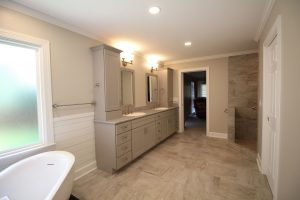 Gorgeous modern master bath makeover - Dublin, GA