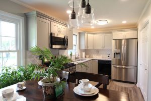 Pretty and bright kitchen