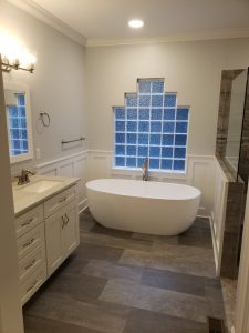 Beautiful freestanding tub, Dublin, GA