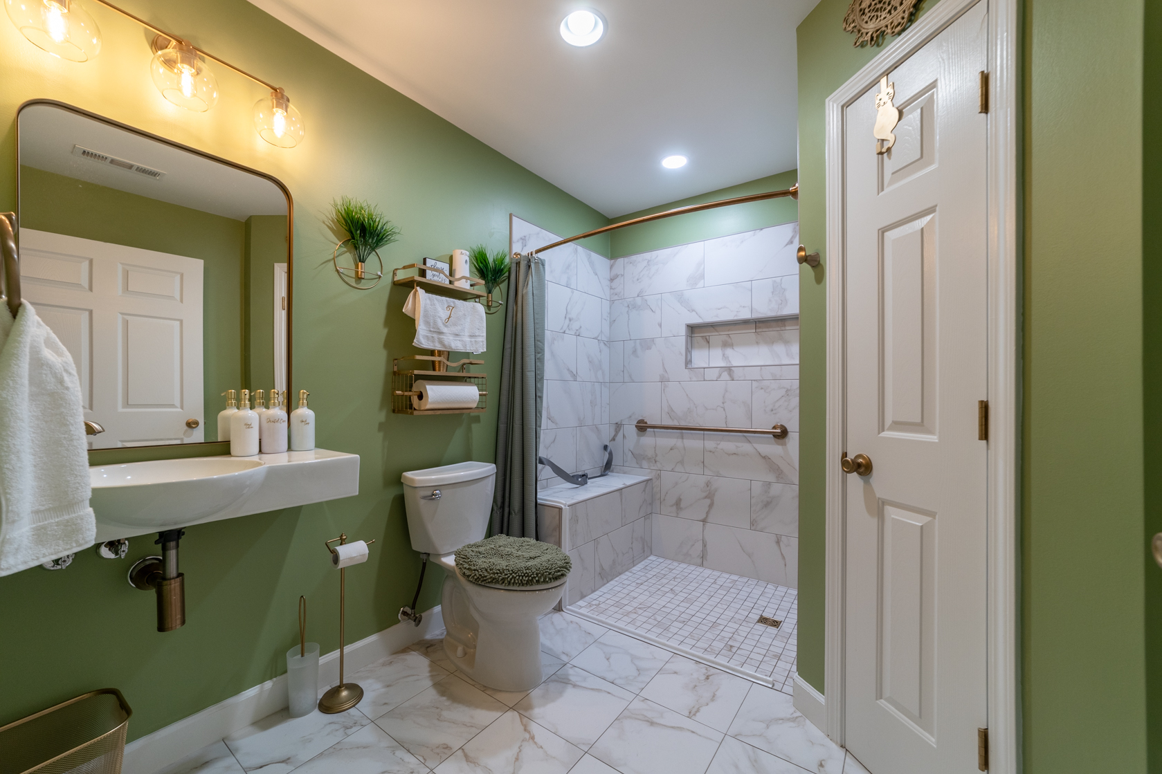 Greenville - DM_Cooper_Bathroom_WEB_Ready_-1.jpg