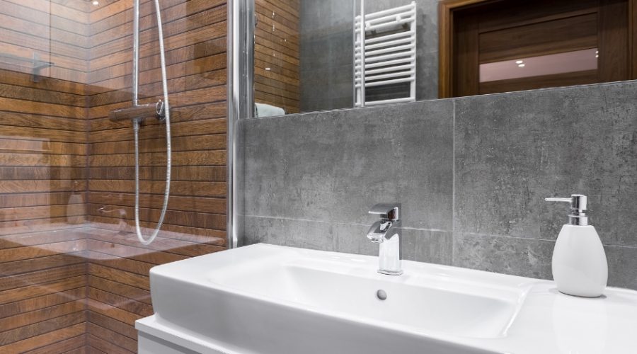 How to Achieve a Modern and Sleek Bathroom Design