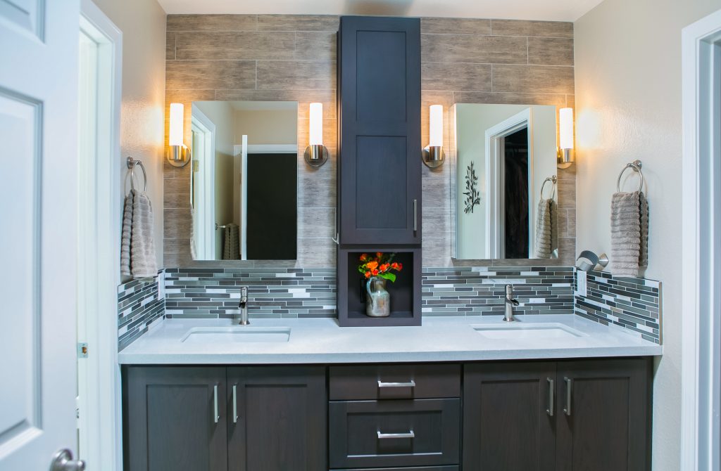 The Scoop On Jack Jill Bathrooms - The Jack And Jill Bathroom Includes Two Sinks